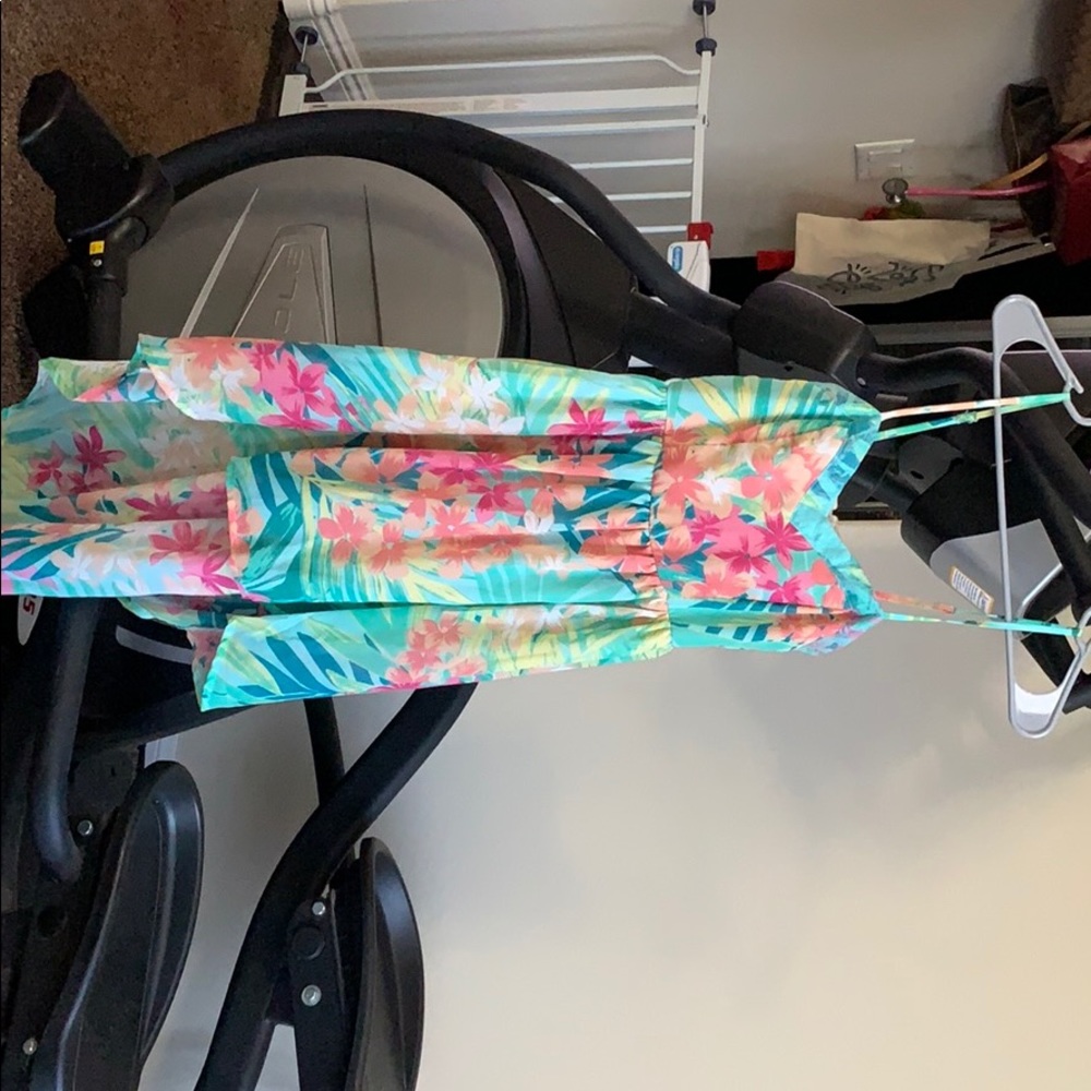 Breach dress size small